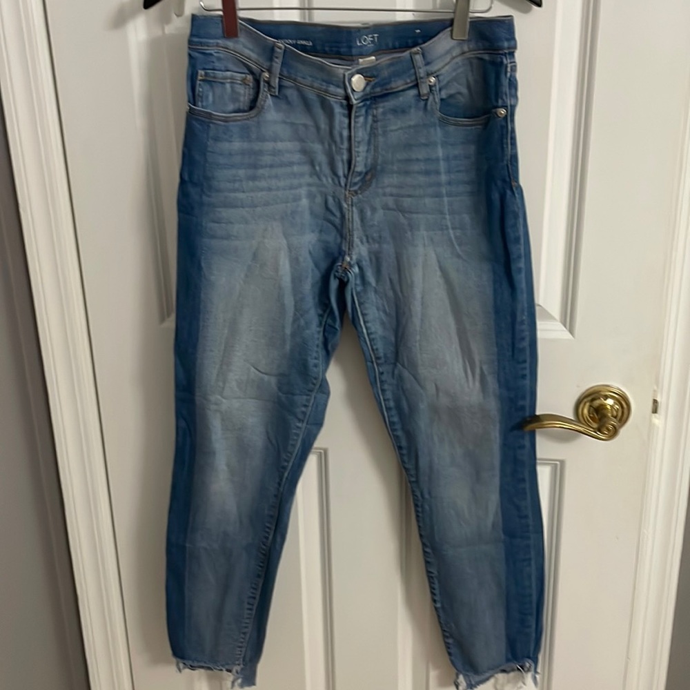 Loft modern skinny ankle size 6 denim jeans light wash with darker outer wash